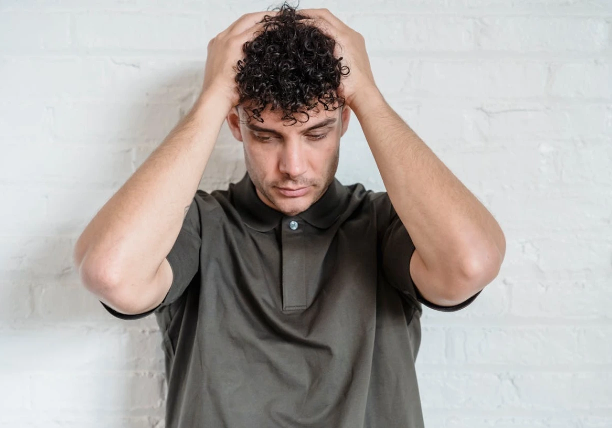 Complex Trauma and Emotional Shutdown: Why Some Adults Feel Numb Instead of Anxious