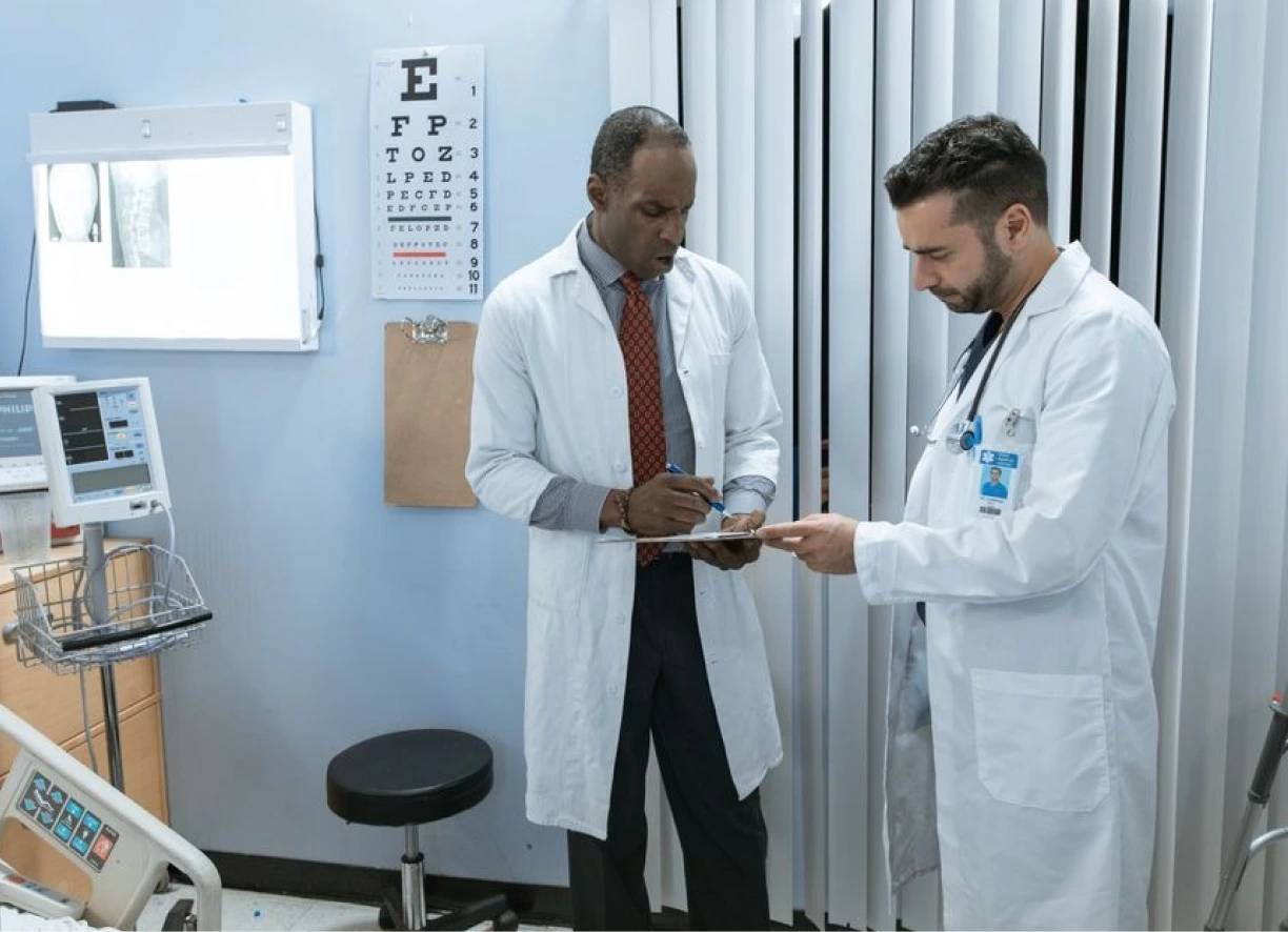 Building a Health Career Behind the Scenes: What Healthcare Administration Really Looks Like
